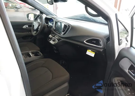 2024 Chrysler Pacifica Touring z USA, uszkodzony, nr VIN 2C4RC1FG8RR197639